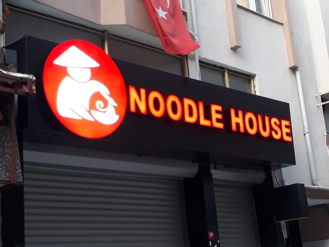 Işıklı kutu harf tabela